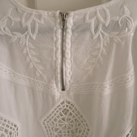 Beautiful Intricate Detailed Top - Picture 6 of 7